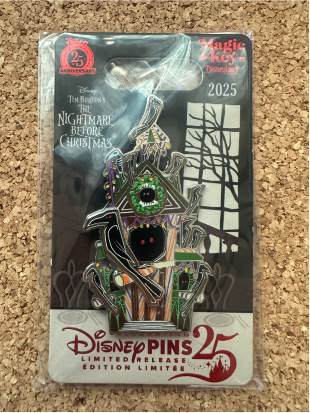 DLR - Haunted Mansion Candy House - Magic Key 2025 DISNEY PIN